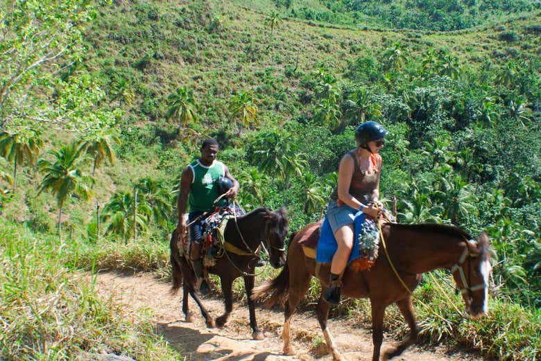 Ride horses through the Dominican jungle