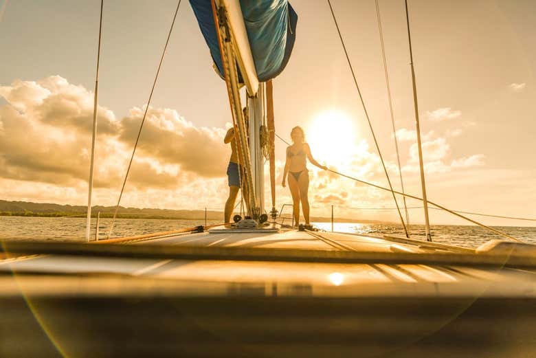 Sunbathe on the deck