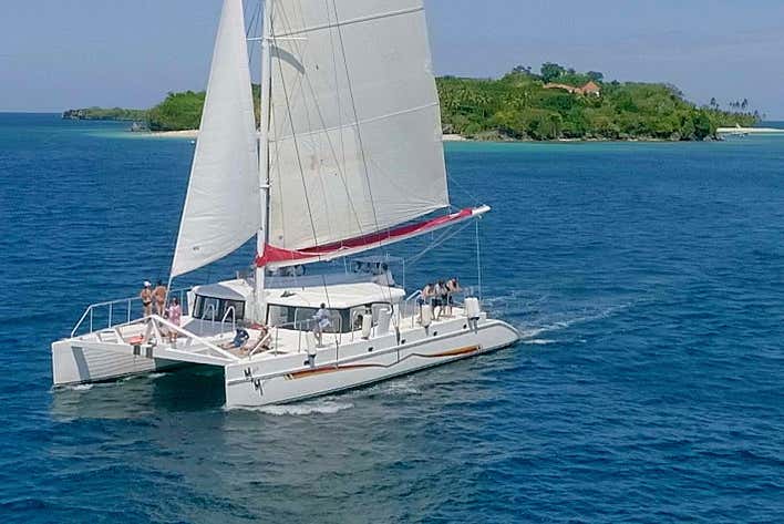 Admire beautiful views of Samaná Bay!