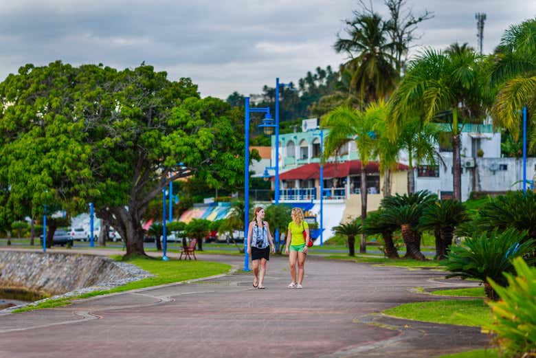 Caminando por el malecón