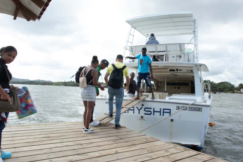 ¡Bienvenidos al ferry entre Samaná y Sabana de la Mar!