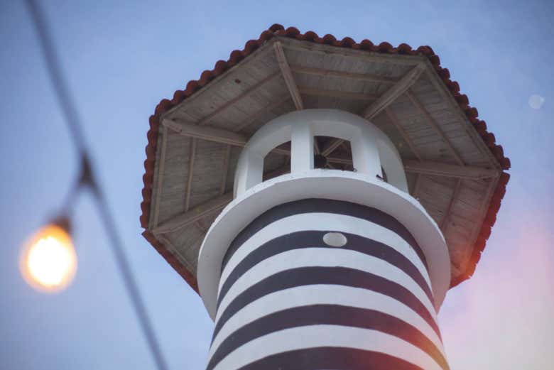 Detalhes do farol da praia de Dominicus
