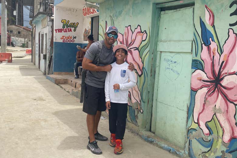 Una casa con la fachada pintada