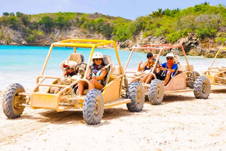 ¡Os lo pasaréis en grande con el tour en buggy!