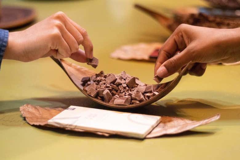 Degustando o chocolate dominicano