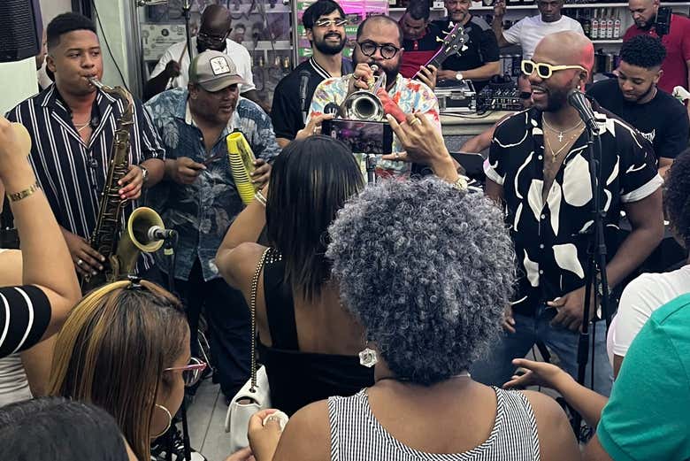 ¡Lo pasaréis genial en el tour de fiesta por Santo Domingo!