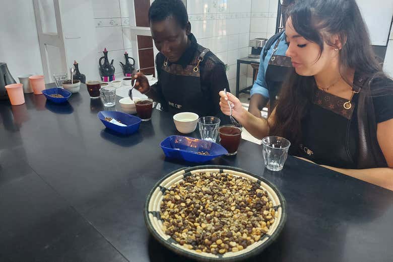 Durant la dégustation de café
