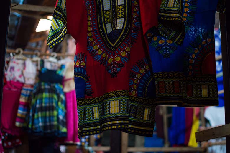 Artisanat au marché de Biryogo