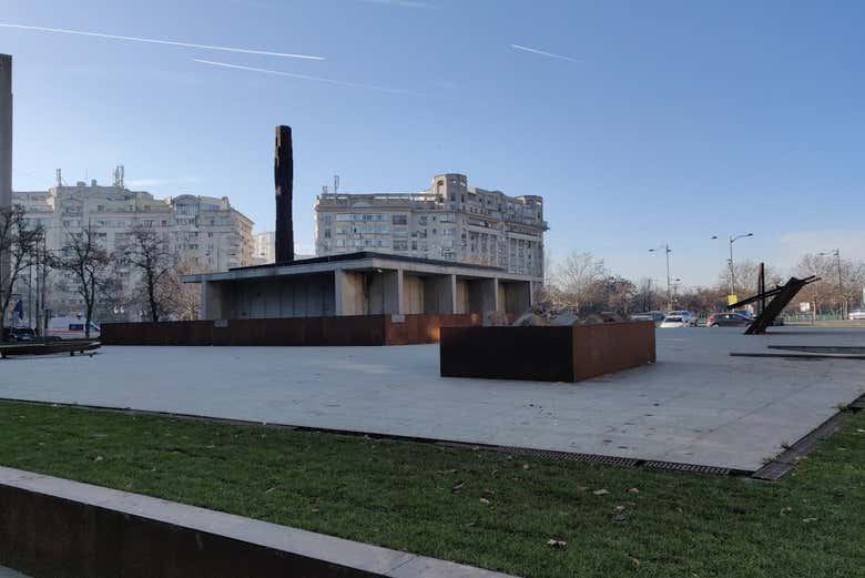 La plaza en el Memorial del Holocausto