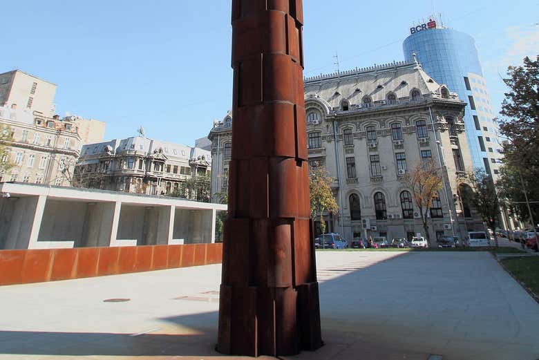 Monumentos levantados en honor a las víctimas