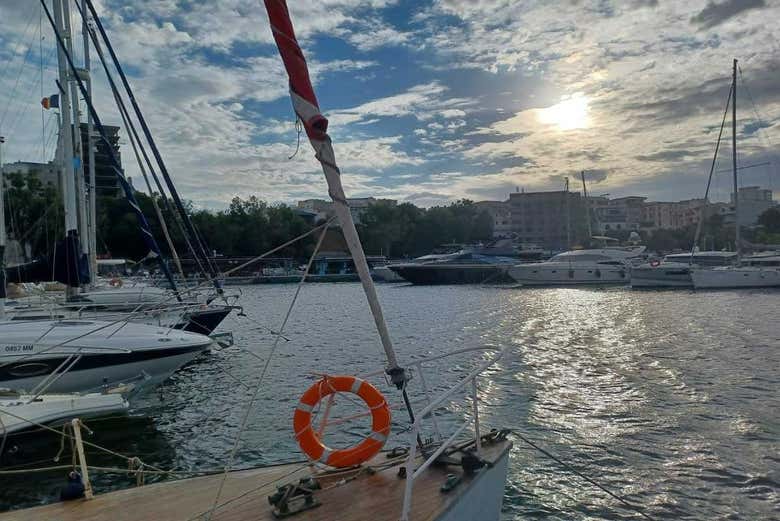 Vous partirez du port de Tomis