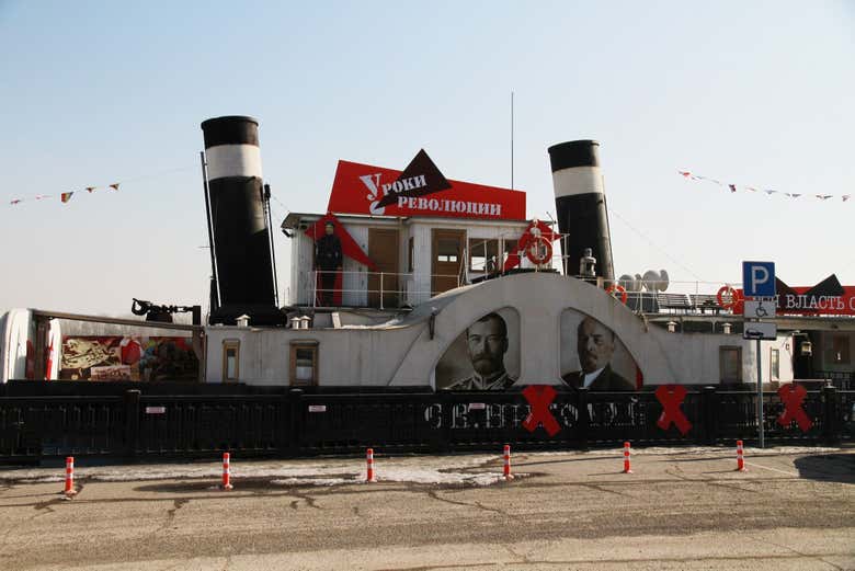 Barco de vapor Nikolay