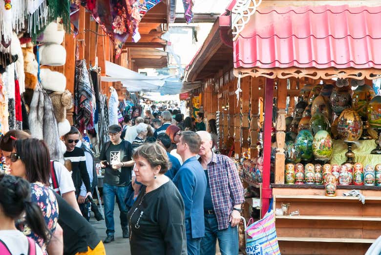 Walking through Izmailovo