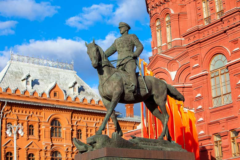 Monumento al mariscal Georgy Zhukov, en la Plaza Roja