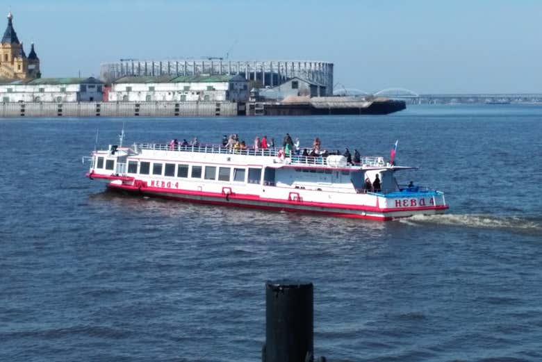 Saling the Volga