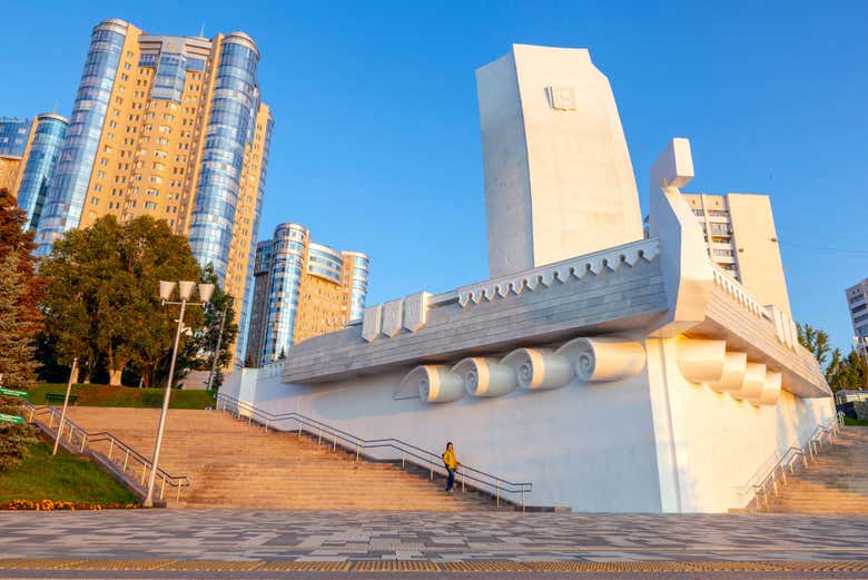 Monumento Stella Ladiá en Samara