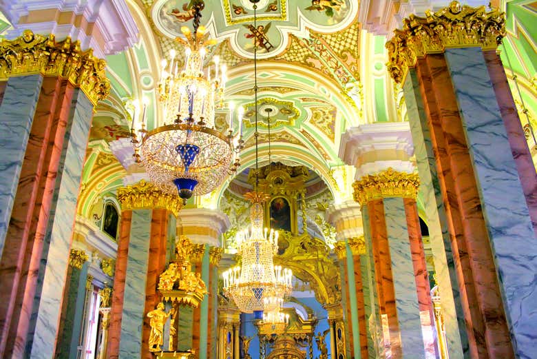 Los impresionantes colores de las columnas de la Catedral
