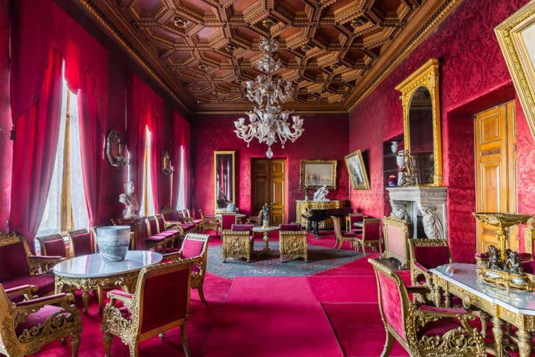 Uno de los salones del palacio