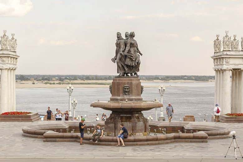 Contemplando la Fuente "Arte" 