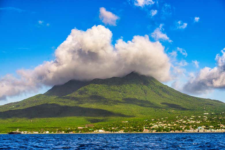 Pic Nevis