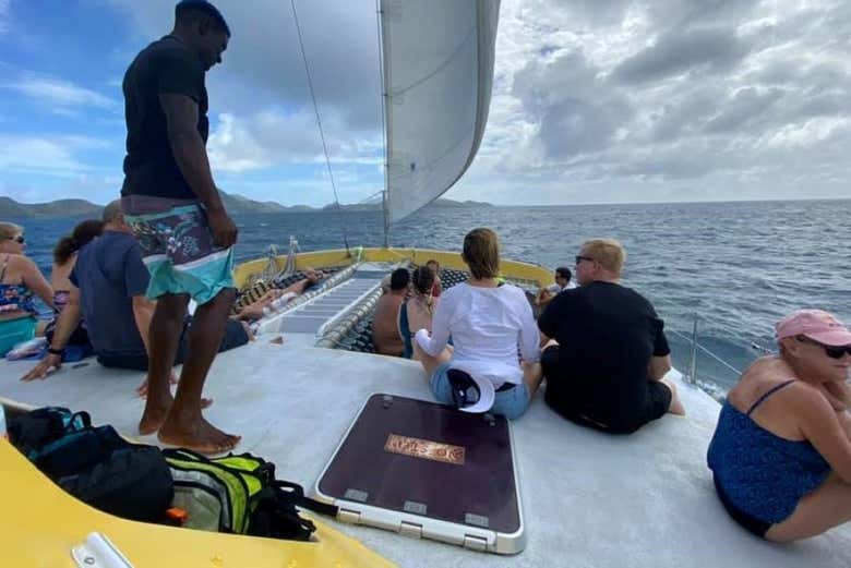 Sul ponte del catamarano