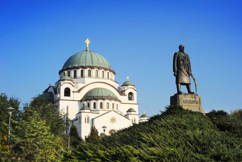 O templo de São Sava, um símbolo de Belgrado