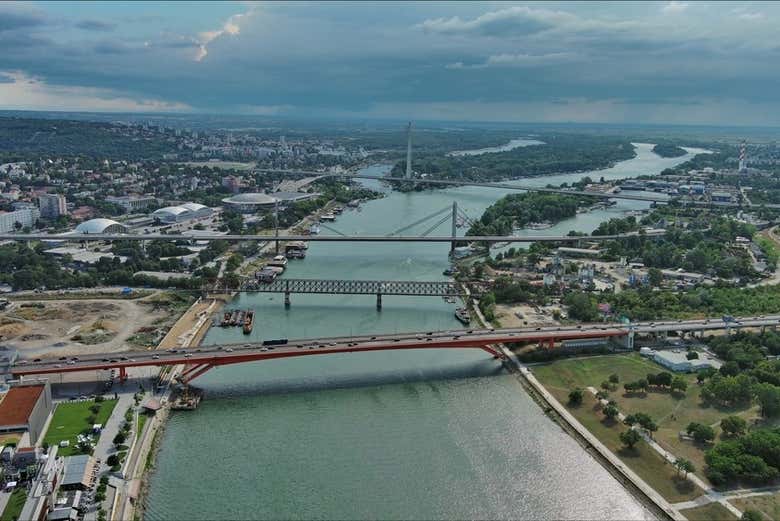 Contemplad la majestuosa unión de los ríos Sava y Danubio