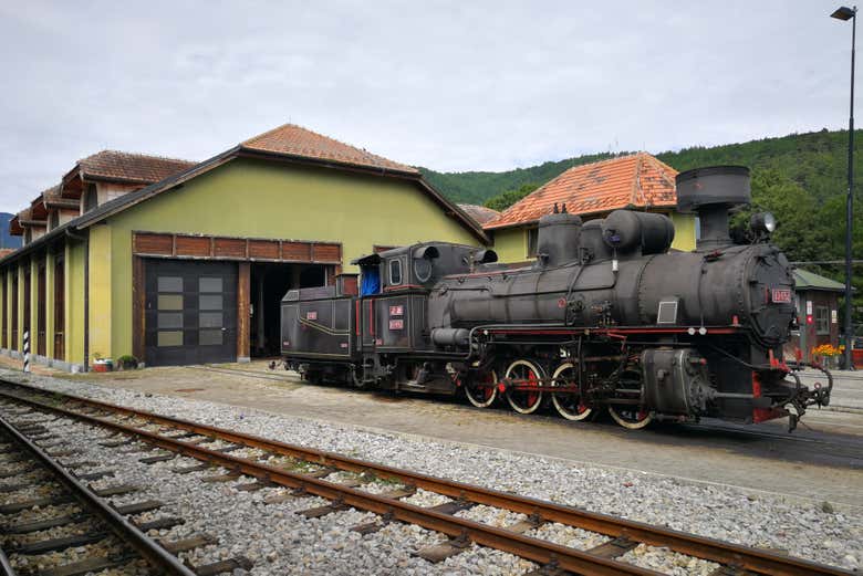 See old locomotives