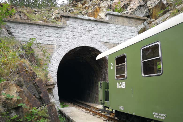 Pass through 22 tunnels