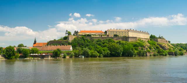 Tour pelos subterrâneos da Fortaleza de Petrovaradin