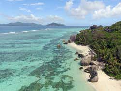 Praslin vista de La Digue