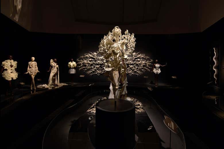 Conociendo el arte de Iris Van Herpen en el Museo de Singapur