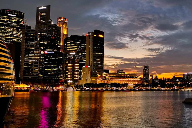 Un magico tramonto a Singapore