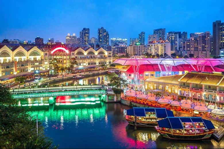 Pasearemos por el Clarke Quay
