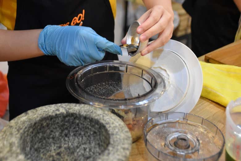 Aprendiendo nuevas técnicas culinarias