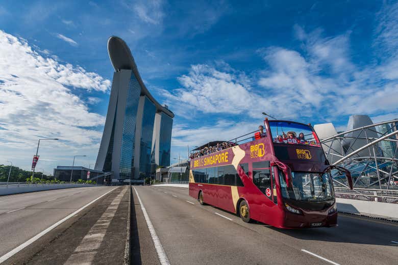 Parcourez Singapour en bus touristique