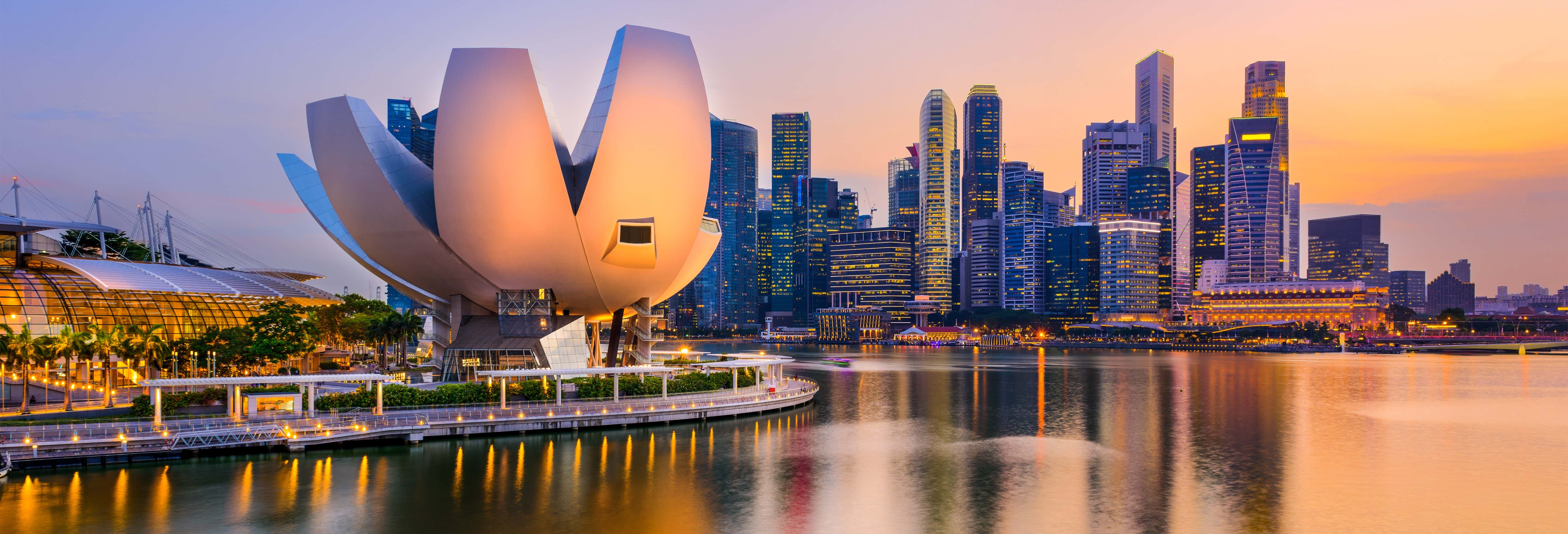 Sightseeing bus in Singapore