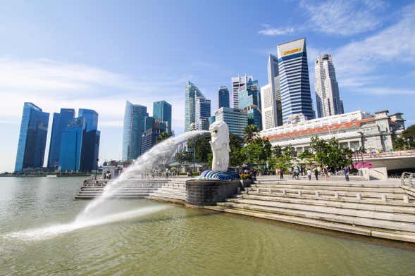 Guided tour of Singapore