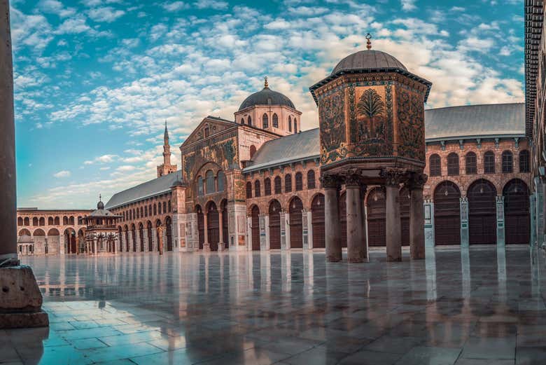Marvel at the Great Mosque of the Umayyad