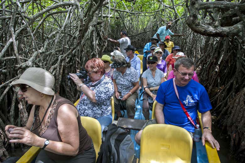 Navigando sul fiume Madu