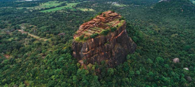 Excursión privada a Sigiriya y Dambulla