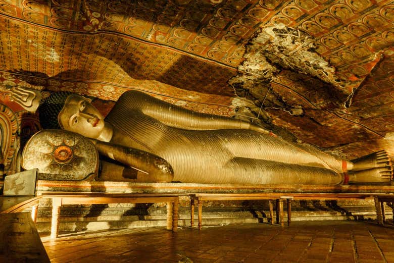 Estatua de Buda gigante en Dambulla