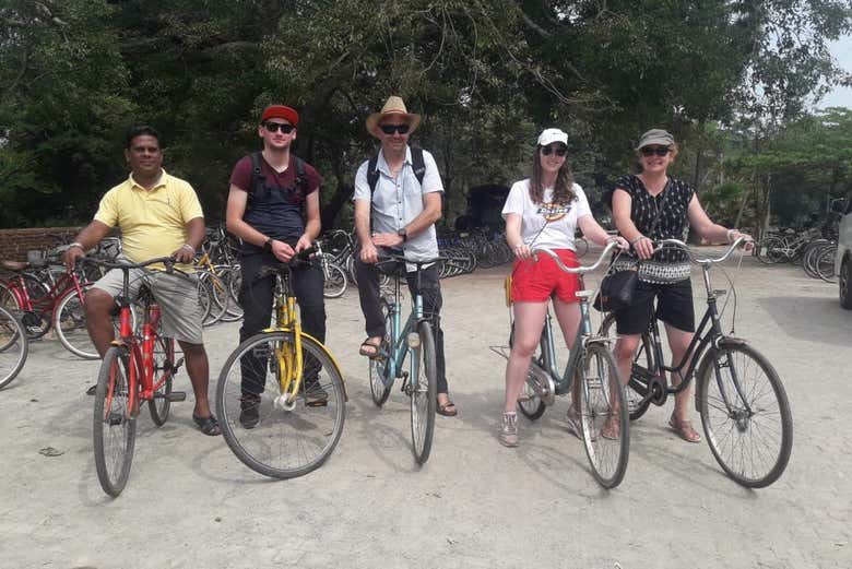 Pronto ad esplorare Polonnaruwa in bicicletta