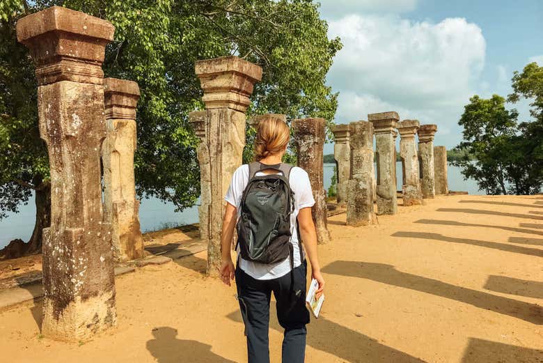 Esplorando le vestigia di Polonnaruwa