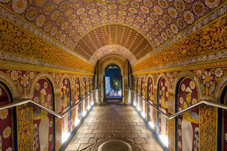 Interior del Templo del Diente