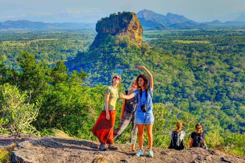 Vistas de Sigiriya desde la roca de Pidurangala