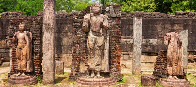 Tour privado por Sigiriya, Polonnaruwa y Medirigiriya