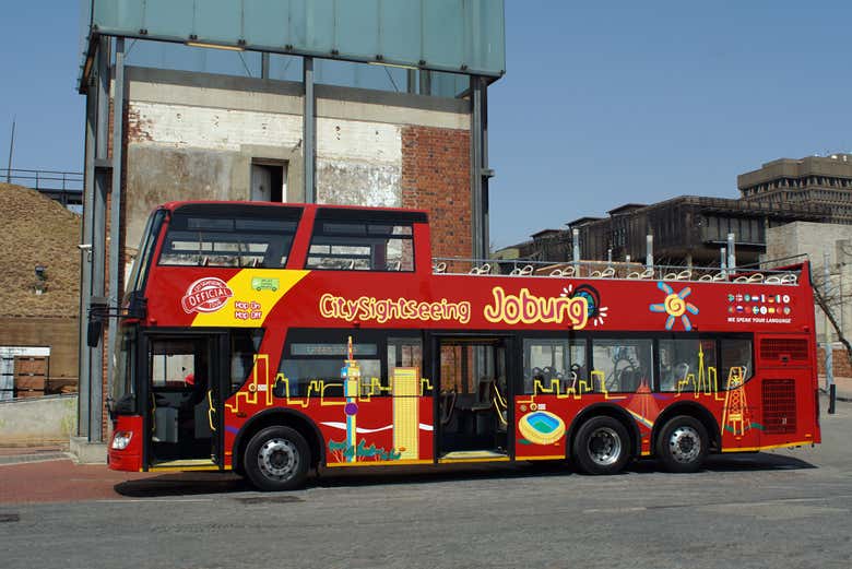 Viajando no ônibus turístico de Joanesburgo