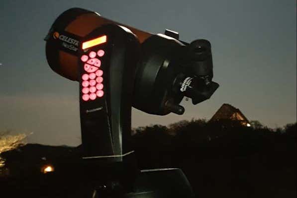 Télescope prêt pour découvrir le ciel du Karoo