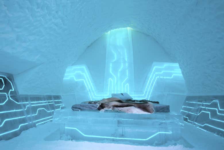 Una de las habitaciones del Icehotel